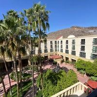 Снимок сделан в Tempe Mission Palms Hotel and Conference Center пользователем Patrick O. 4/14/2023