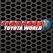 3/31/2015 tarihinde Fred Haas Toyota Worldziyaretçi tarafından Fred Haas Toyota World'de çekilen fotoğraf