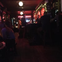 รูปภาพถ่ายที่ Dice Bar โดย Strokesina เมื่อ 11/18/2017