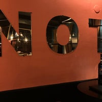 Foto tomada en Not Your Usual - Wine bar  por Murat el 12/13/2022