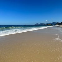 Photo taken at Praia de Piratininga by Rachel D. on 7/22/2023
