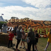 Photo taken at Sever&amp;#39;s Corn Maze &amp;amp; Fall Festival by Brent M. on 9/30/2017