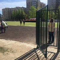 Photo taken at Стадион школы № 634 by Nikol💗 on 5/7/2016