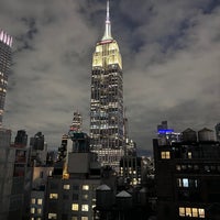 1/20/2024 tarihinde Jamesziyaretçi tarafından Spyglass Rooftop'de çekilen fotoğraf