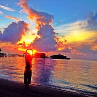 Derawan Beach Cafe Cottage Resort