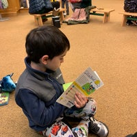 Photo taken at Barnes &amp;amp; Noble by Duygu A. on 3/7/2019