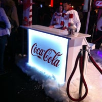 Das Foto wurde bei Coca-Cola Winter Wonderland von Mary M. am 12/7/2012 aufgenommen