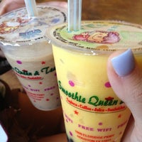 Photo taken at Smoothie Queen &amp;amp; Tea by Ana B. on 12/22/2012