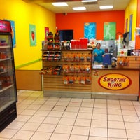 Photo taken at Smoothie King by Ced H. on 3/24/2014