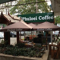 Foto tomada en Phuloei Coffee  por Kittinut S. el 1/24/2013