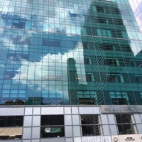 รูปภาพถ่ายที่ MetLife Building โดย Yawei L. เมื่อ 8/4/2016