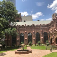 Photo taken at Christ Church Cathedral by Yawei L. on 7/5/2019