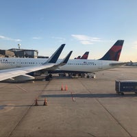 Photo taken at Hartsfield-Jackson Atlanta International Airport (ATL) by Yawei L. on 9/25/2022