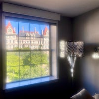 Foto diambil di Renaissance Albany Hotel oleh Biz T. pada 7/31/2021