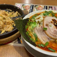 Photo taken at 丸源ラーメン 八熊通店 by domino on 8/21/2020