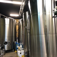 Foto tirada no(a) Oakshire Brewing por James M. em 2/24/2018