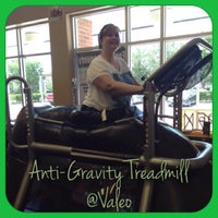 6/21/2014 tarihinde Valeo Physical Therapyziyaretçi tarafından Valeo Physical Therapy'de çekilen fotoğraf