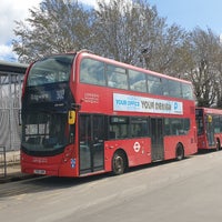 Photo taken at Edgware Bus Station by Tommy C. on 4/12/2023
