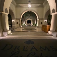 Foto diambil di Dreams Los Cabos Suites Golf Resort &amp;amp; Spa oleh Zdravko C. pada 9/5/2021
