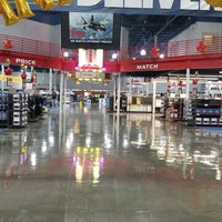 Review Fry's Electronics