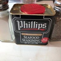 Photo taken at Phillips Seafood by Ed A. on 12/12/2019