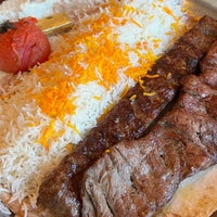 Foto diambil di Kabobi - Persian and Mediterranean Grill oleh mem pada 12/16/2023