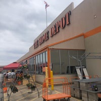 Photo taken at The Home Depot by Jonathan Y. on 4/12/2020