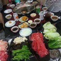 Photo taken at Chuan Wang Fu Spicy Hotpot 川王府火锅 by Jasmine T. on 2/15/2013