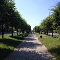 Photo taken at Ботанический бульвар by Narva on 7/18/2015