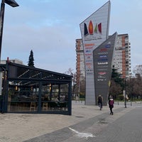 รูปภาพถ่ายที่ Skopje City Mall โดย Ahmet Fevzi A. เมื่อ 12/9/2022