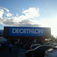 Photo taken at Decathlon Lleida by Pare del B. on 11/10/2012