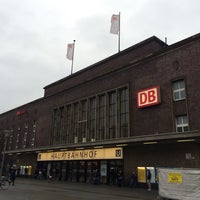 Photo taken at Düsseldorf Hauptbahnhof by Kenny on 2/20/2015