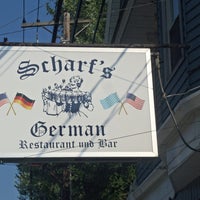 Снимок сделан в Scharfs German Restaurant und Bar пользователем Scharfs German Restaurant und Bar 8/31/2014