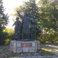 Photo taken at Памятник участникам первых маёвок by Simon T. on 9/13/2015