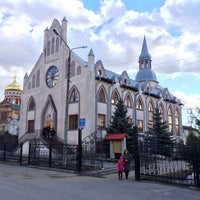Photo taken at Храм Церкви Христиан Адвентистов Седьмого Дня by Simon T. on 4/11/2015