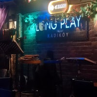 Photo taken at Long Play LIVE MUSIC by K@Y@ on 4/20/2023