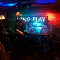 Photo taken at Long Play LIVE MUSIC by K@Y@ on 2/28/2020