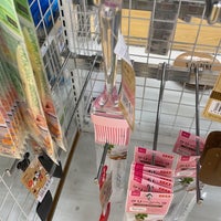 Photo taken at Daiso by あ . on 6/21/2022