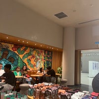 Photo taken at Galería 360 by Juan Diego S. on 10/9/2022