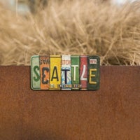Foto tirada no(a) Simply Seattle por user50091 u. em 4/19/2017