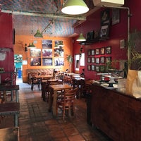 10/12/2016에 Gilson M.님이 La Victoria Mexican Bakery &amp;amp; Cafe에서 찍은 사진
