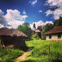 Das Foto wurde bei Museum für Volksarchitektur und Brauchtum der Ukraine &amp;quot;Pyrohiv&amp;quot; von Novobranets am 5/26/2013 aufgenommen