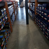 SKECHERS Warehouse Outlet - 2663 Gulf 