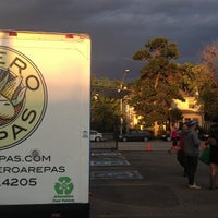 Photo taken at Quiero Arepas by Arepa Chefs on 8/22/2013