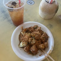 Photo taken at Toa Payoh Rojak by Roberta M. on 7/7/2022