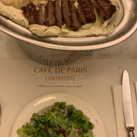 Photo taken at Café de París, L&amp;#39; Entrecot by rawan 🦅 on 4/27/2023