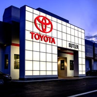 Das Foto wurde bei Butler Toyota von Butler Toyota am 2/4/2016 aufgenommen