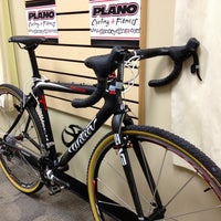 Снимок сделан в Plano Cycling &amp;amp; Fitness пользователем Tyler H. 11/10/2012