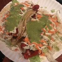 5/19/2018에 William C.님이 Los Tacos De Huicho에서 찍은 사진