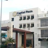 Foto tomada en Capital Plaza Hotel  por Maru T. el 12/21/2020